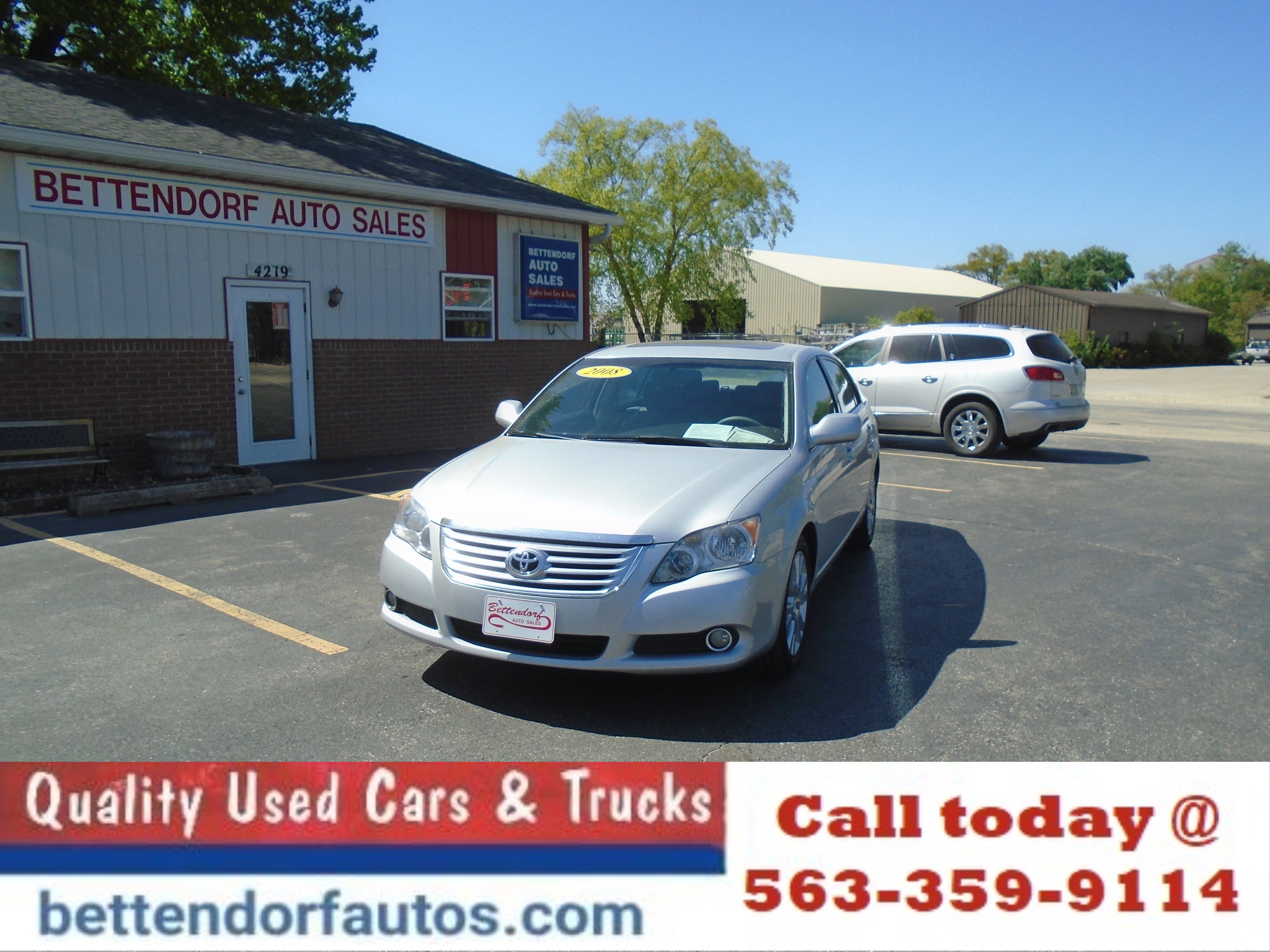 Used 2008 Toyota Avalon XLS FWD image 2