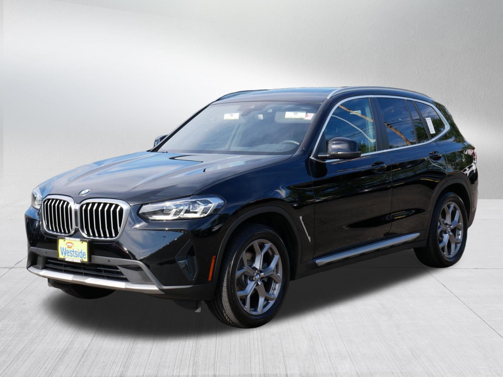 Used 2023 BMW X3 xDrive30i w/ Convenience Package AWD/4WD image 3
