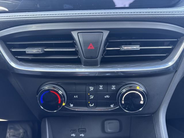 Used 2024 Buick Encore GX Preferred w/ Comfort Package image 33