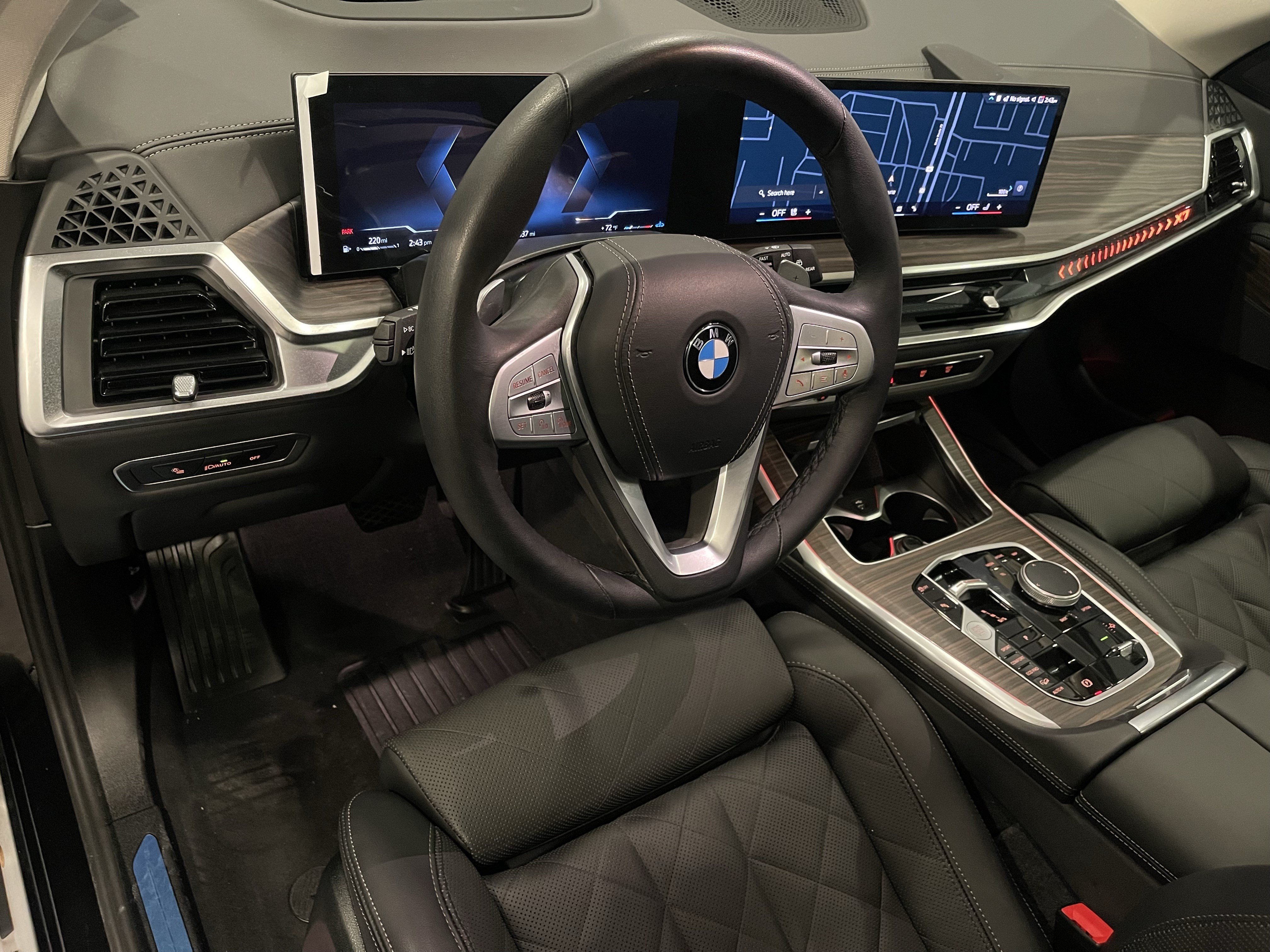 Used 2026 BMW X7 xDrive40i w/ Climate Comfort Package AWD/4WD image 13