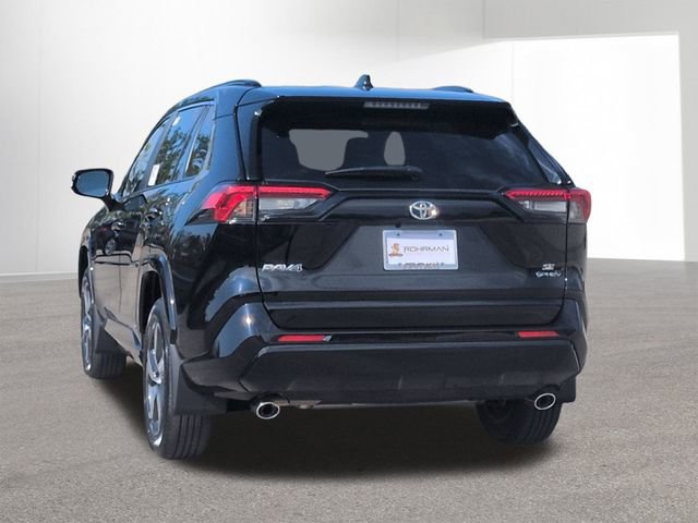 New 2025 Toyota RAV4 SE image 8