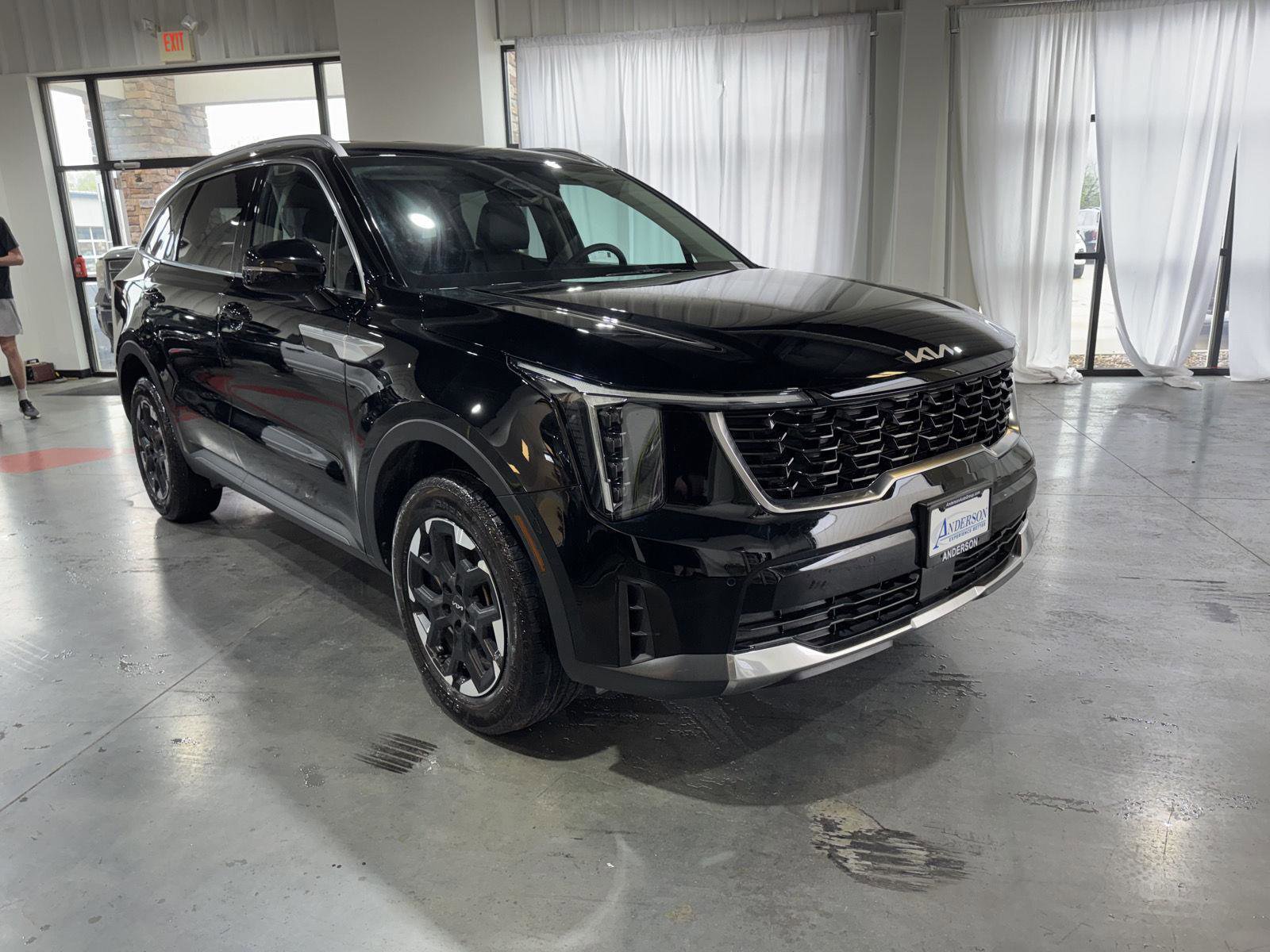 Used 2025 Kia Sorento S AWD/4WD image 5