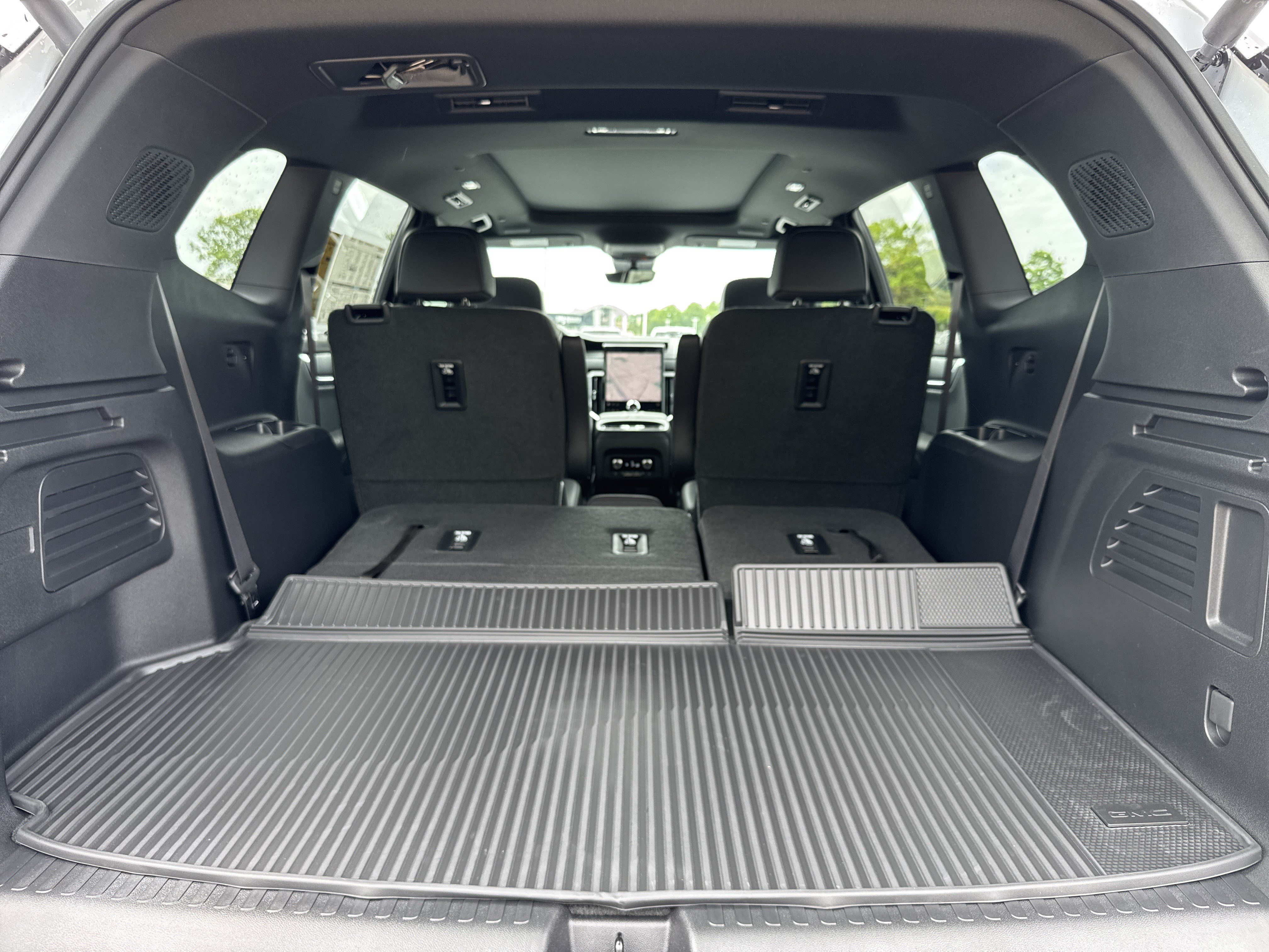 New 2026 GMC Acadia Elevation w/ Elevation Premium Package FWD image 35