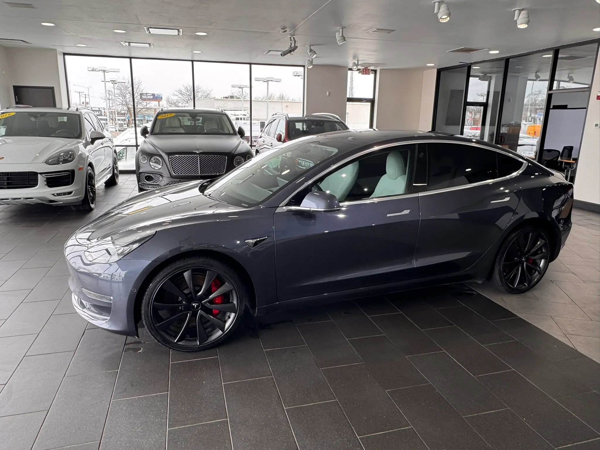 Used 2020 Tesla Model 3 Performance AWD/4WD image 2