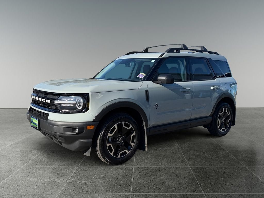 Used 2023 Ford Bronco Sport Outer Banks AWD/4WD image 3