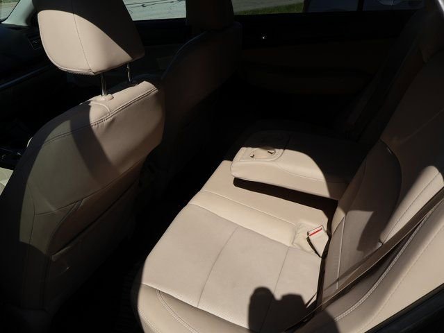 Used 2018 Subaru Outback 2.5i Limited w/ Popular Package #2 AWD/4WD image 12