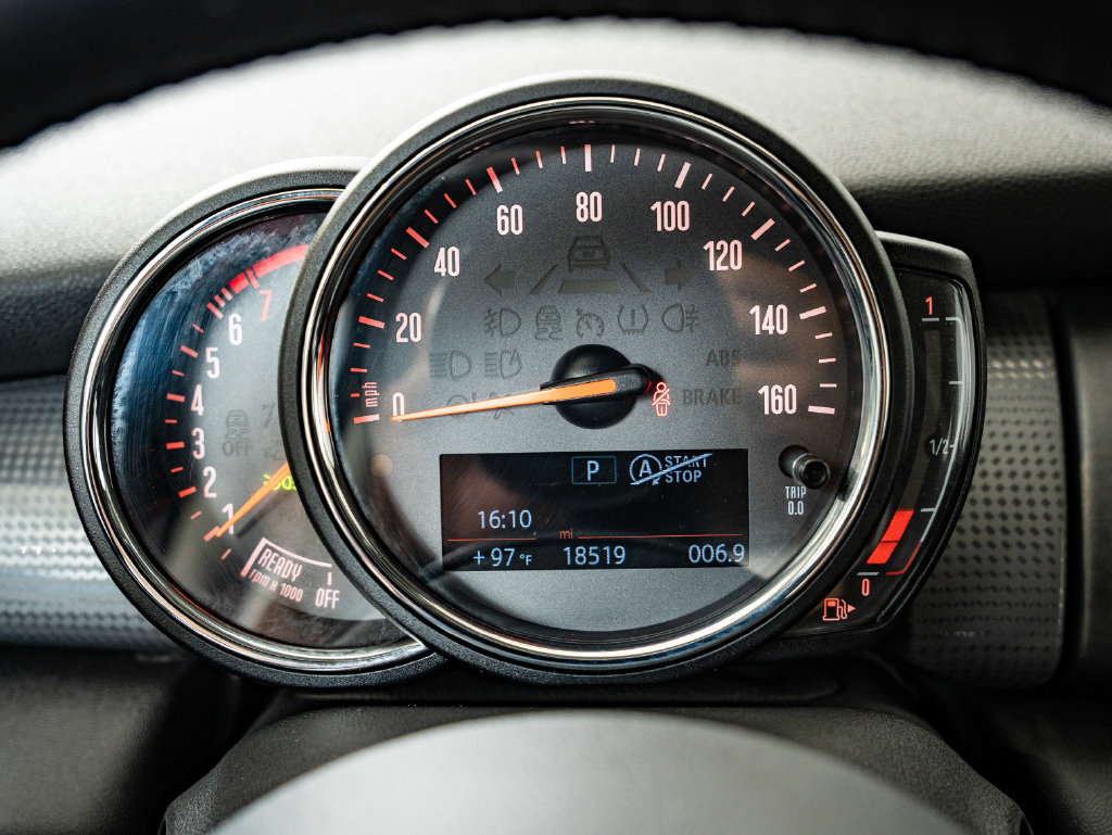 Used 2018 MINI Cooper 2-Door Hardtop FWD image 28