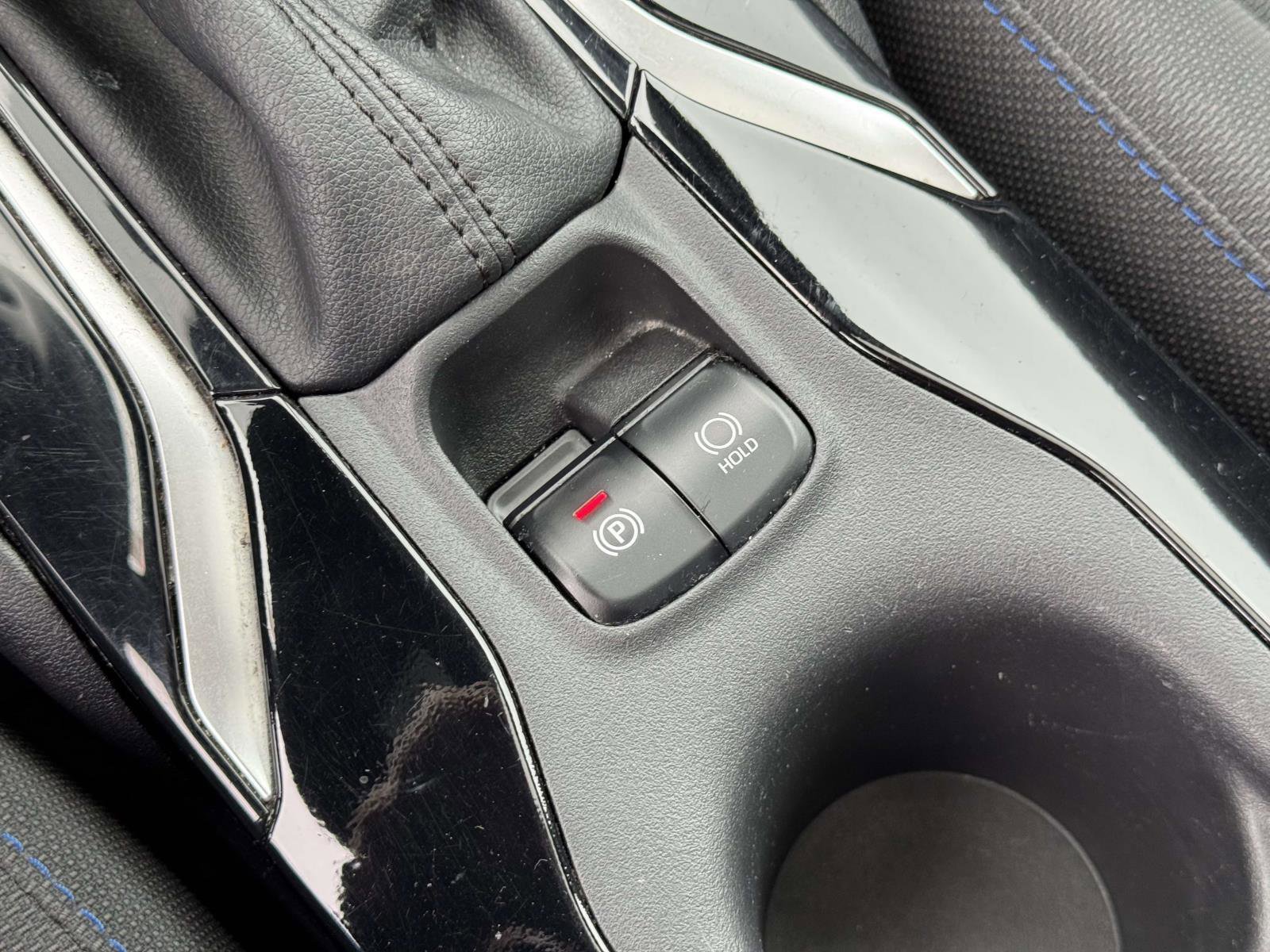 Used 2022 Toyota Corolla SE w/ SE Premium Package image 28