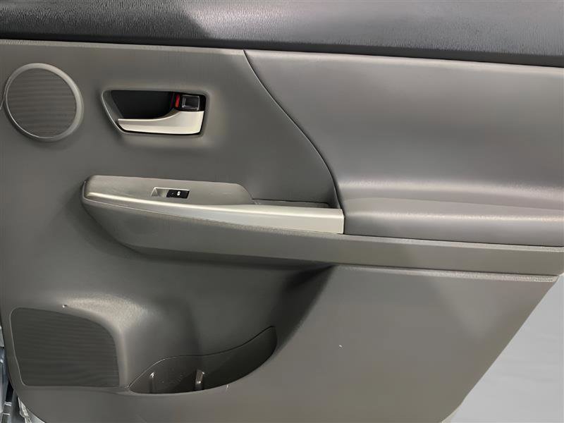 Used 2012 Toyota Prius V Five FWD image 13