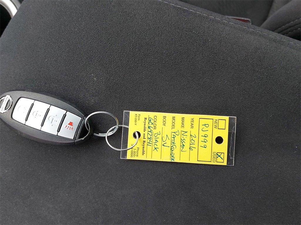 Used 2016 Nissan Pathfinder SV image 68