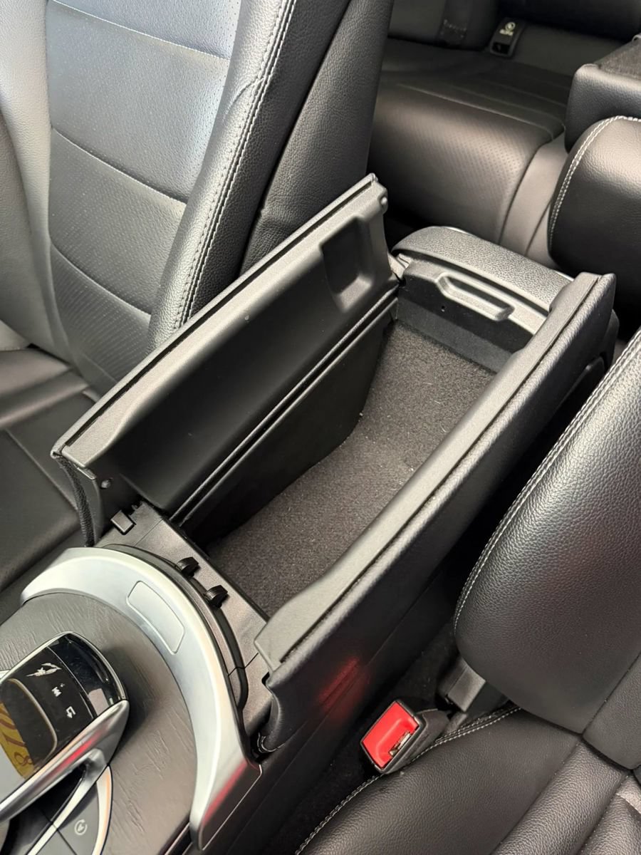Used 2018 Mercedes-Benz C 300 Sedan w/ Multimedia Package image 30