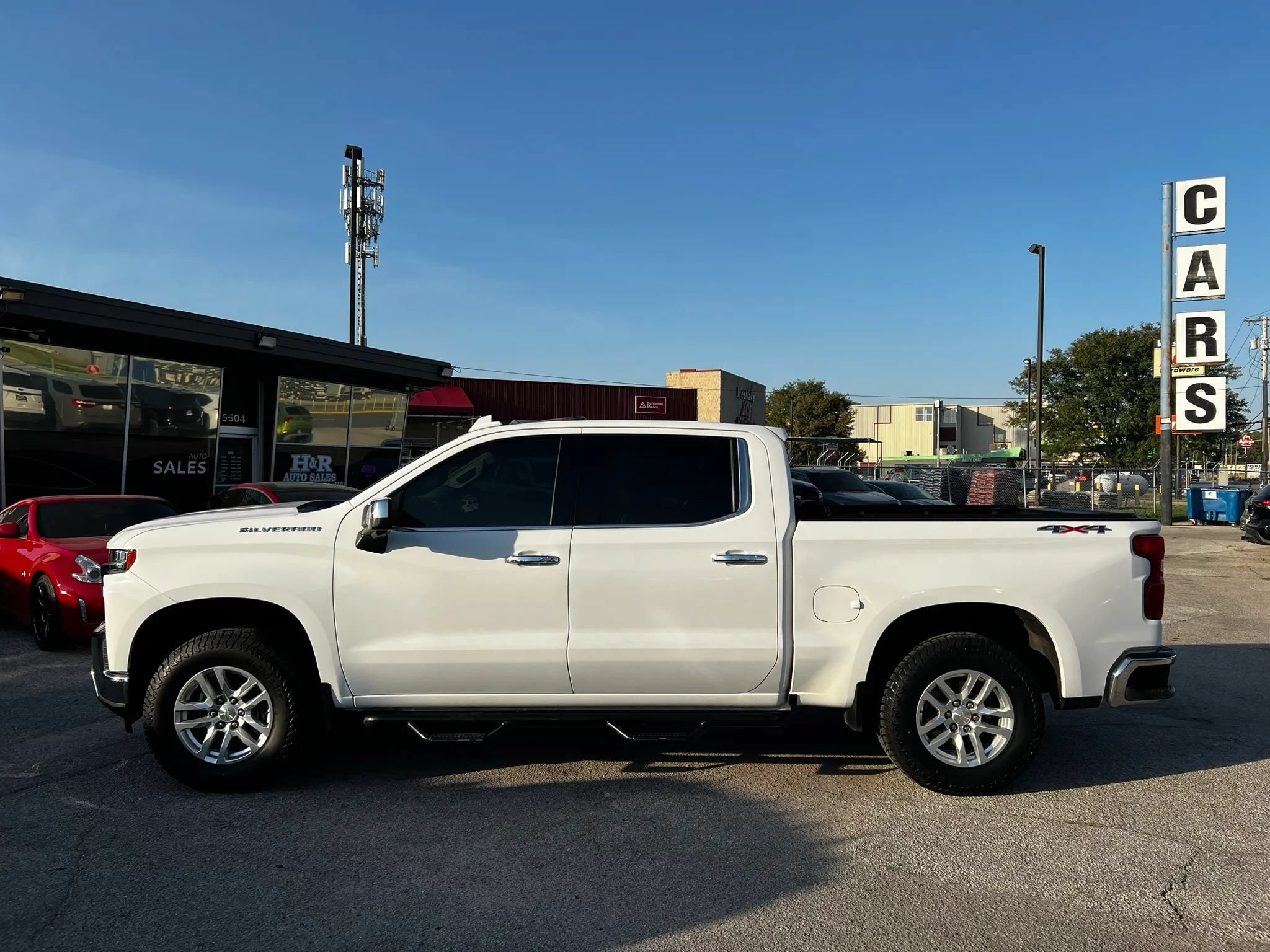 Used 2020 Chevrolet Silverado 1500 LTZ w/ LTZ Plus Package AWD/4WD image 2