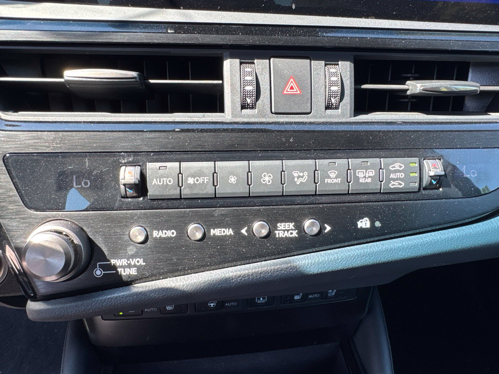 Used 2023 Lexus ES 350 w/ Accessory Package (Z1) FWD image 23