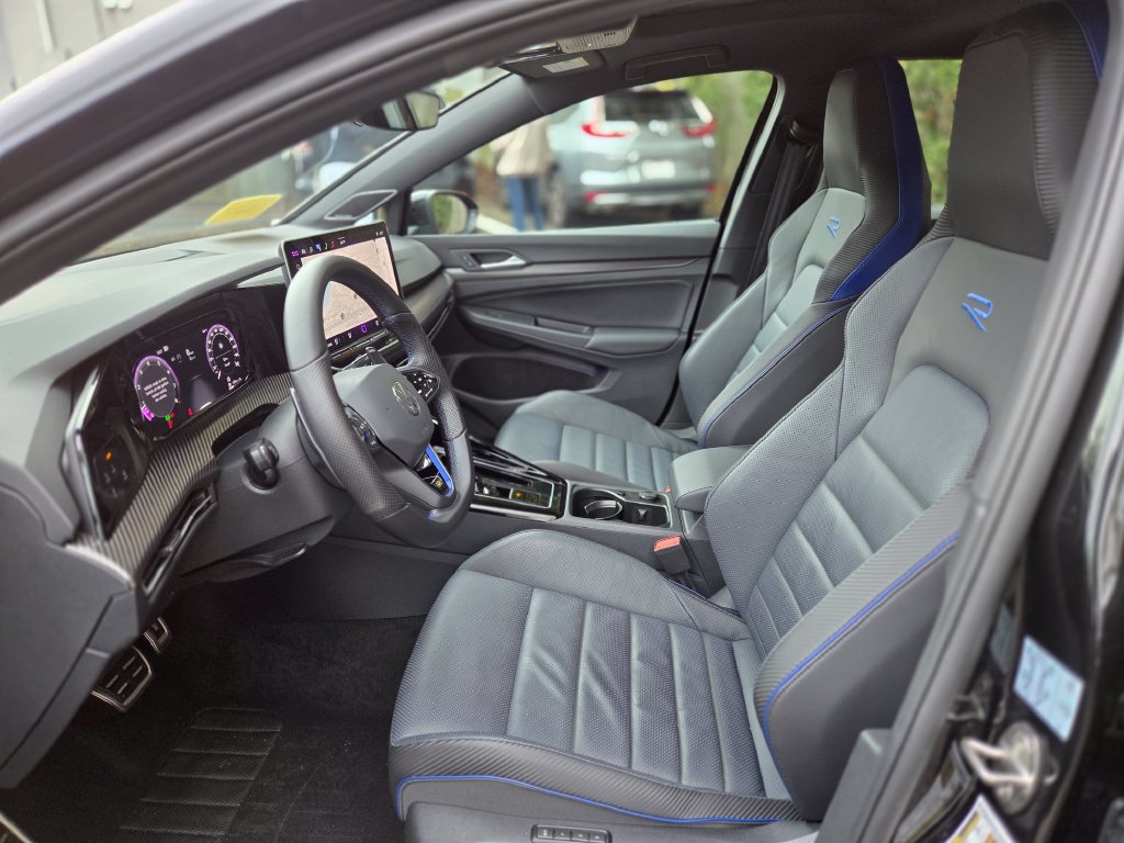 Used 2026 Volkswagen Golf R AWD/4WD image 19