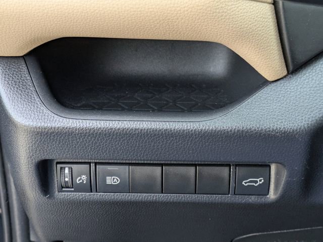 Used 2019 Toyota RAV4 XLE image 23