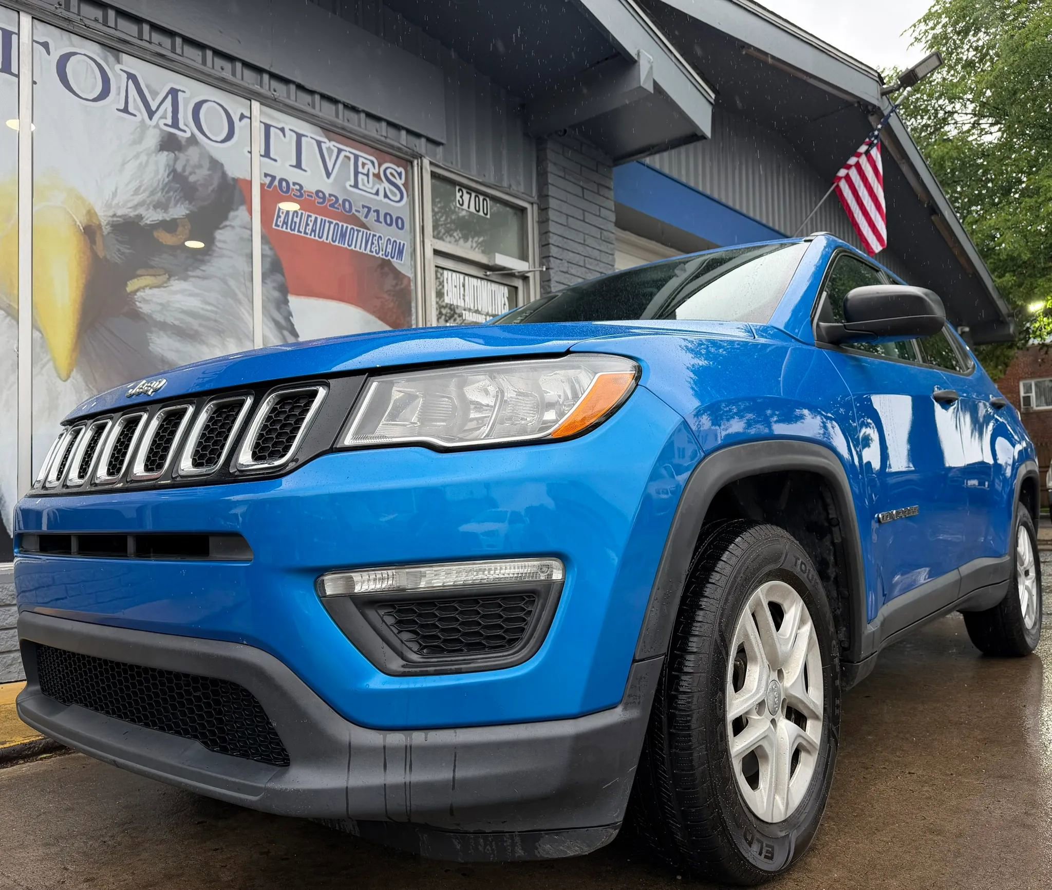 Used 2018 Jeep Compass Sport w/ Cold Weather Group FWD image 7