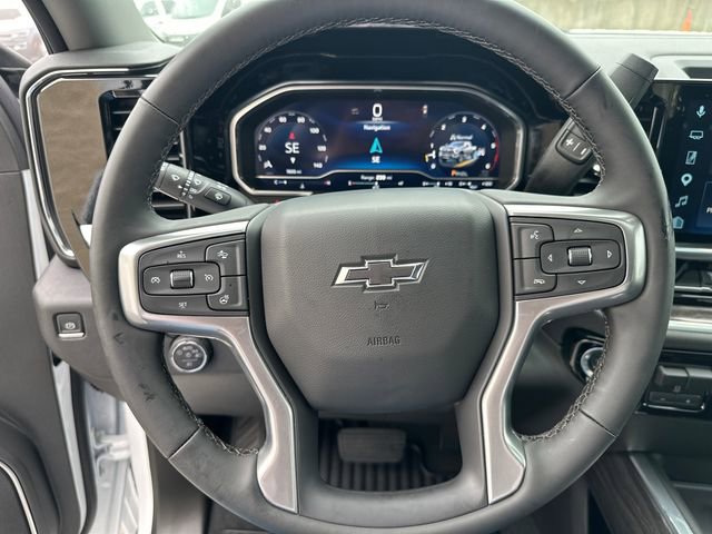 Used 2025 Chevrolet Silverado 2500 LTZ w/ LTZ Plus Package image 33