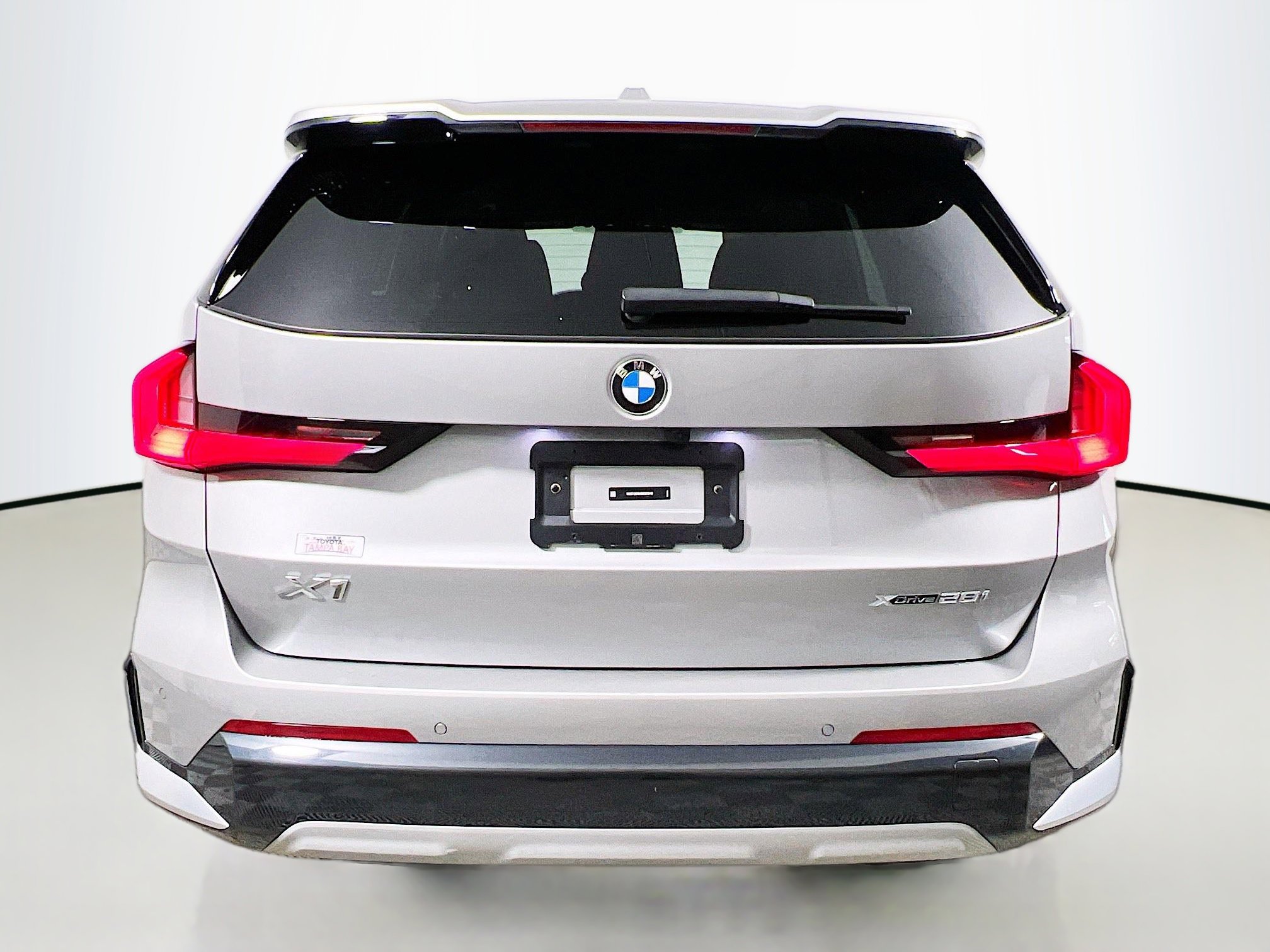 Used 2025 BMW X1 xDrive28i w/ Convenience Package AWD/4WD image 6