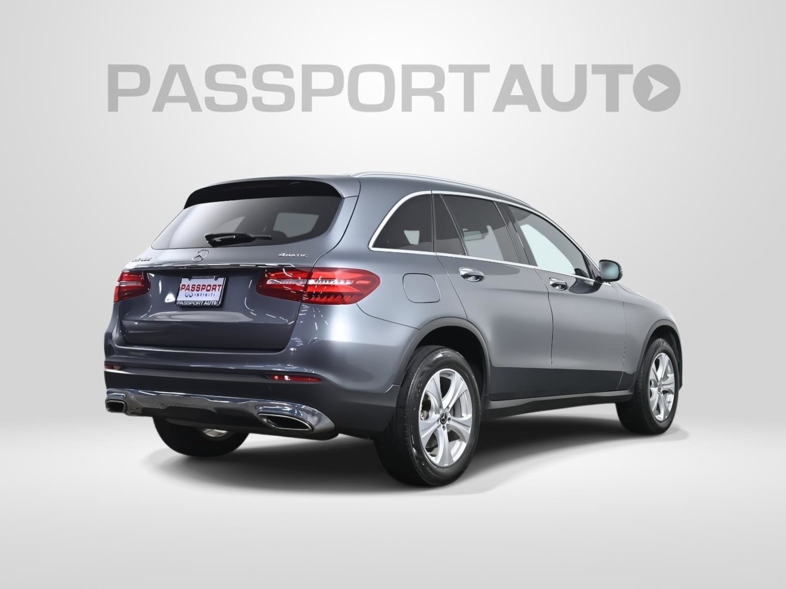Used 2018 Mercedes-Benz GLC 300 4MATIC image 8
