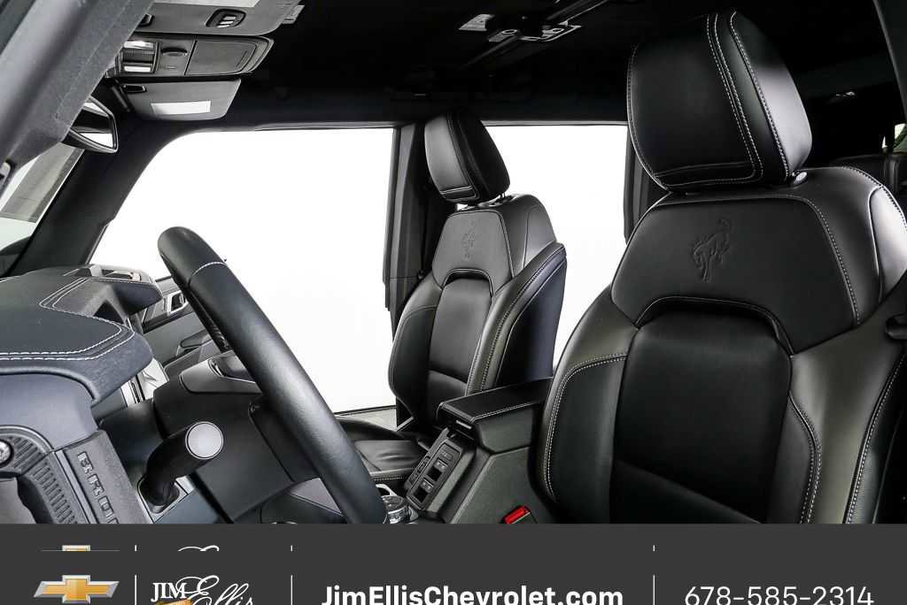 Used 2025 Ford Bronco Outer Banks image 6