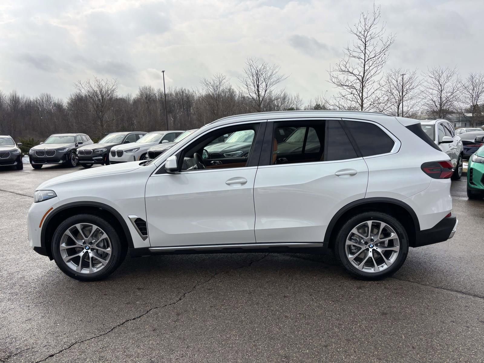 New 2026 BMW X5 xDrive40i AWD/4WD image 4