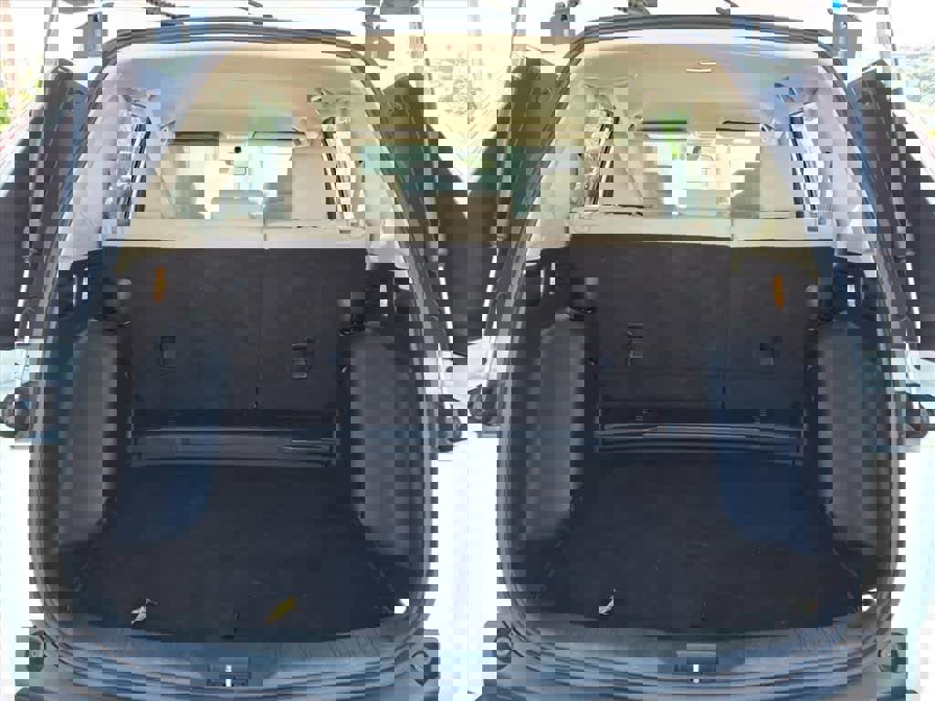 Used 2019 Honda CR-V LX image 3