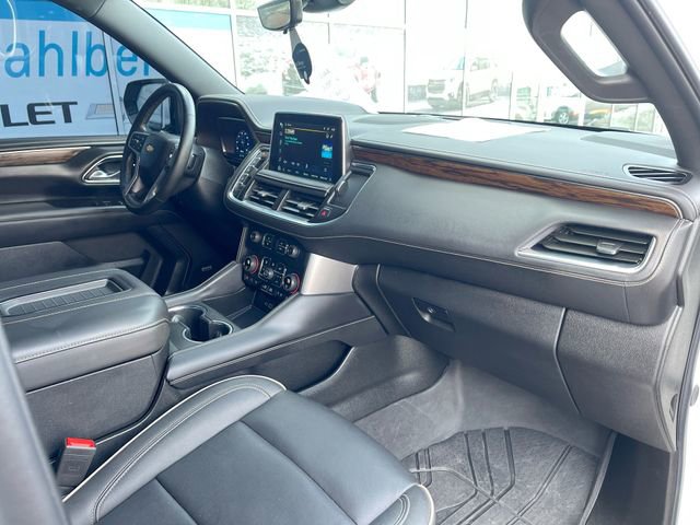 Used 2024 Chevrolet Tahoe Premier AWD/4WD image 28