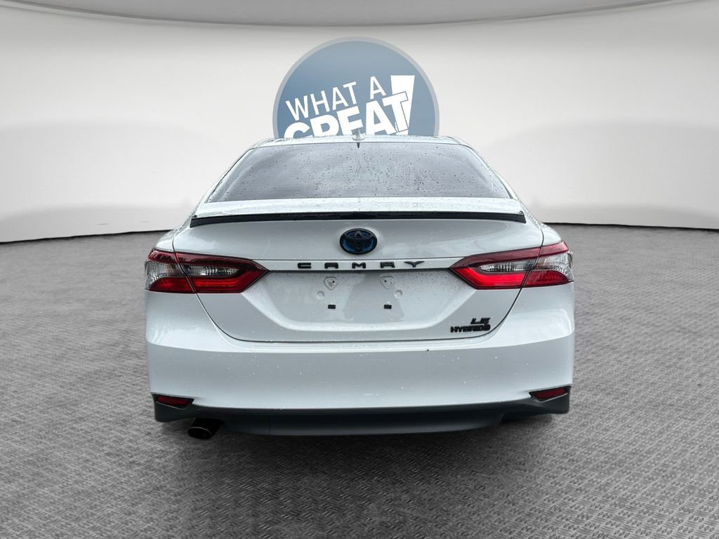 Used 2024 Toyota Camry LE FWD image 5