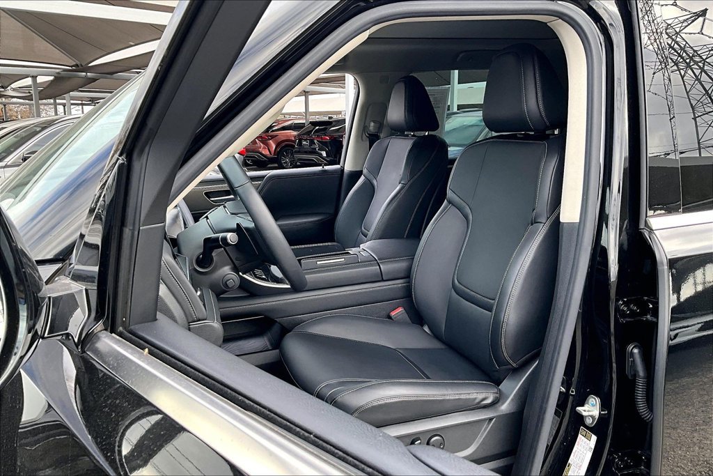 Certified 2025 INFINITI QX80 Pure w/ Cargo Package AWD/4WD image 35
