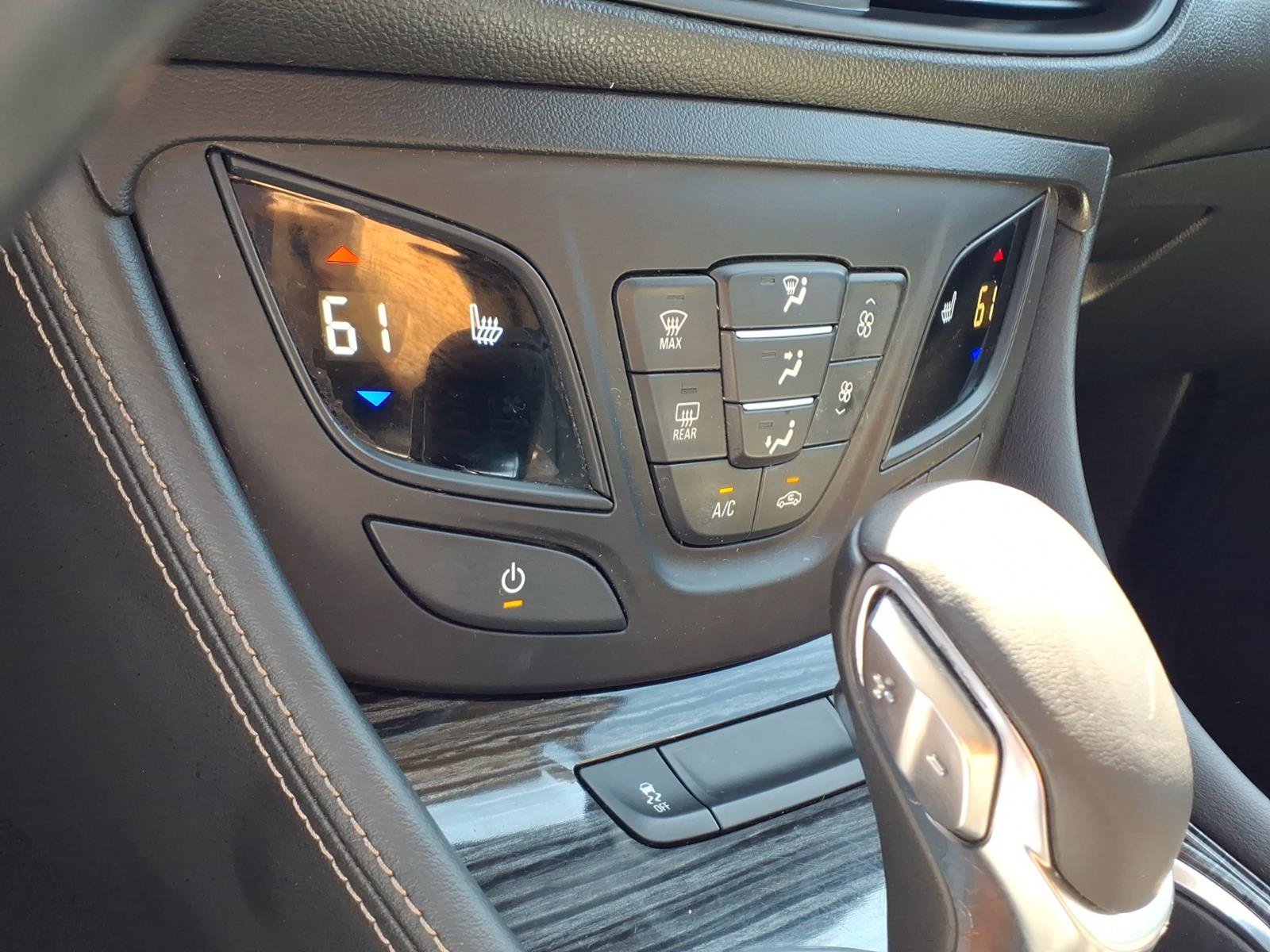 Used 2017 Buick Envision Essence AWD/4WD image 13