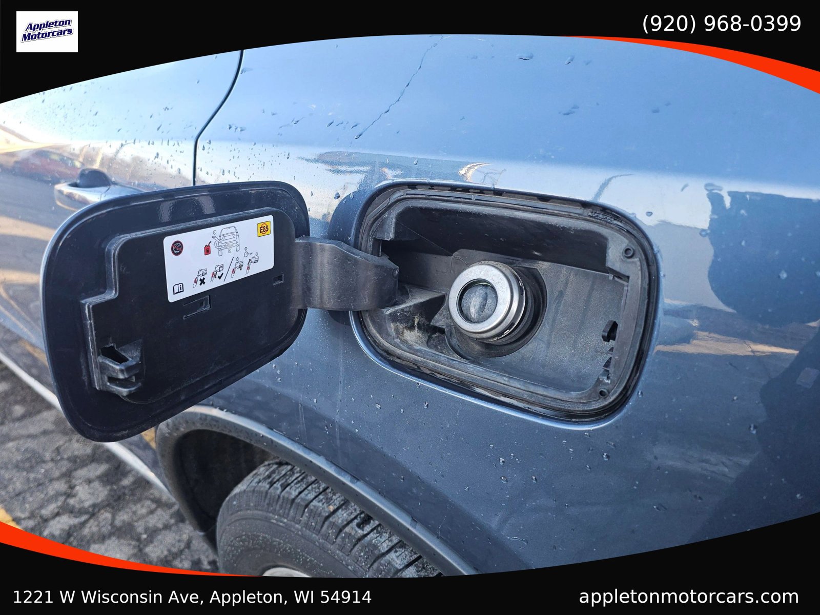 Used 2020 Dodge Durango SXT image 40