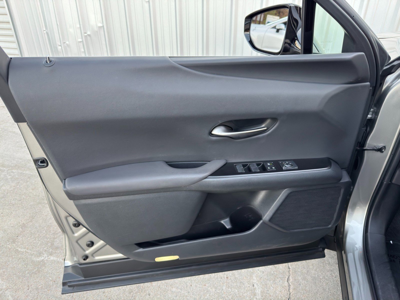Used 2022 Lexus UX 200 image 39