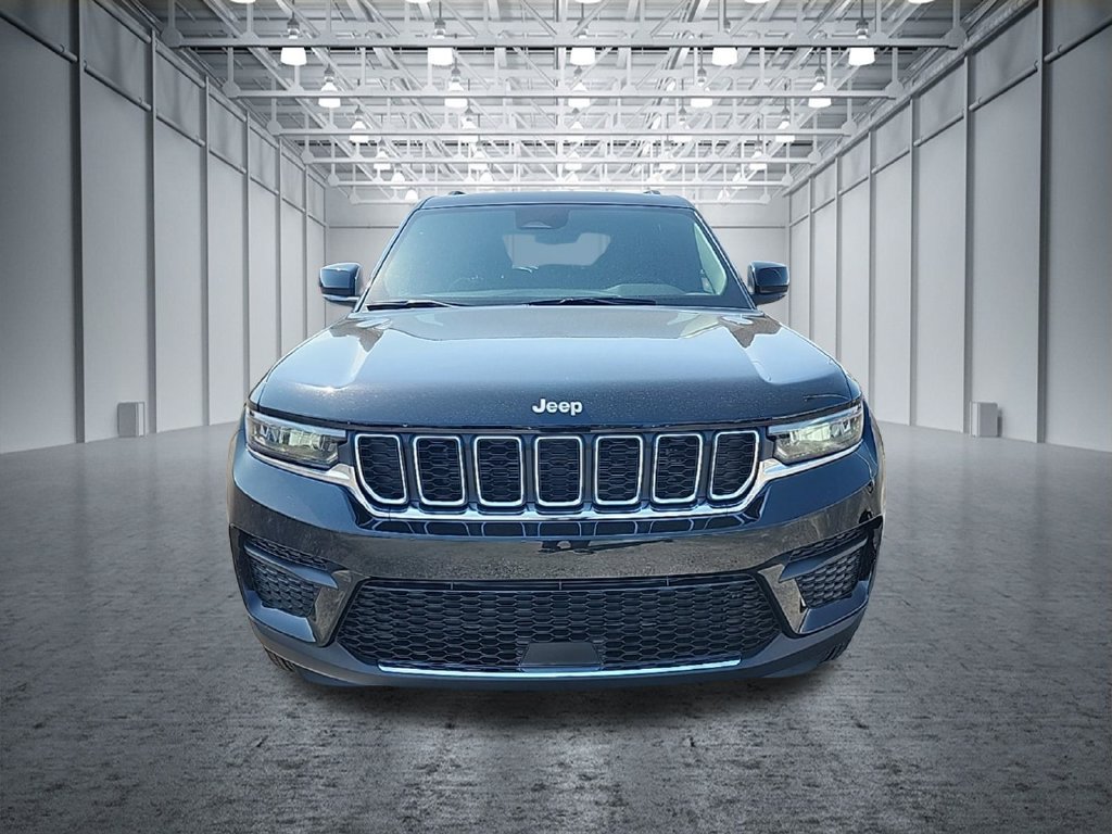 New 2026 Jeep Grand Cherokee Laredo X RWD image 2