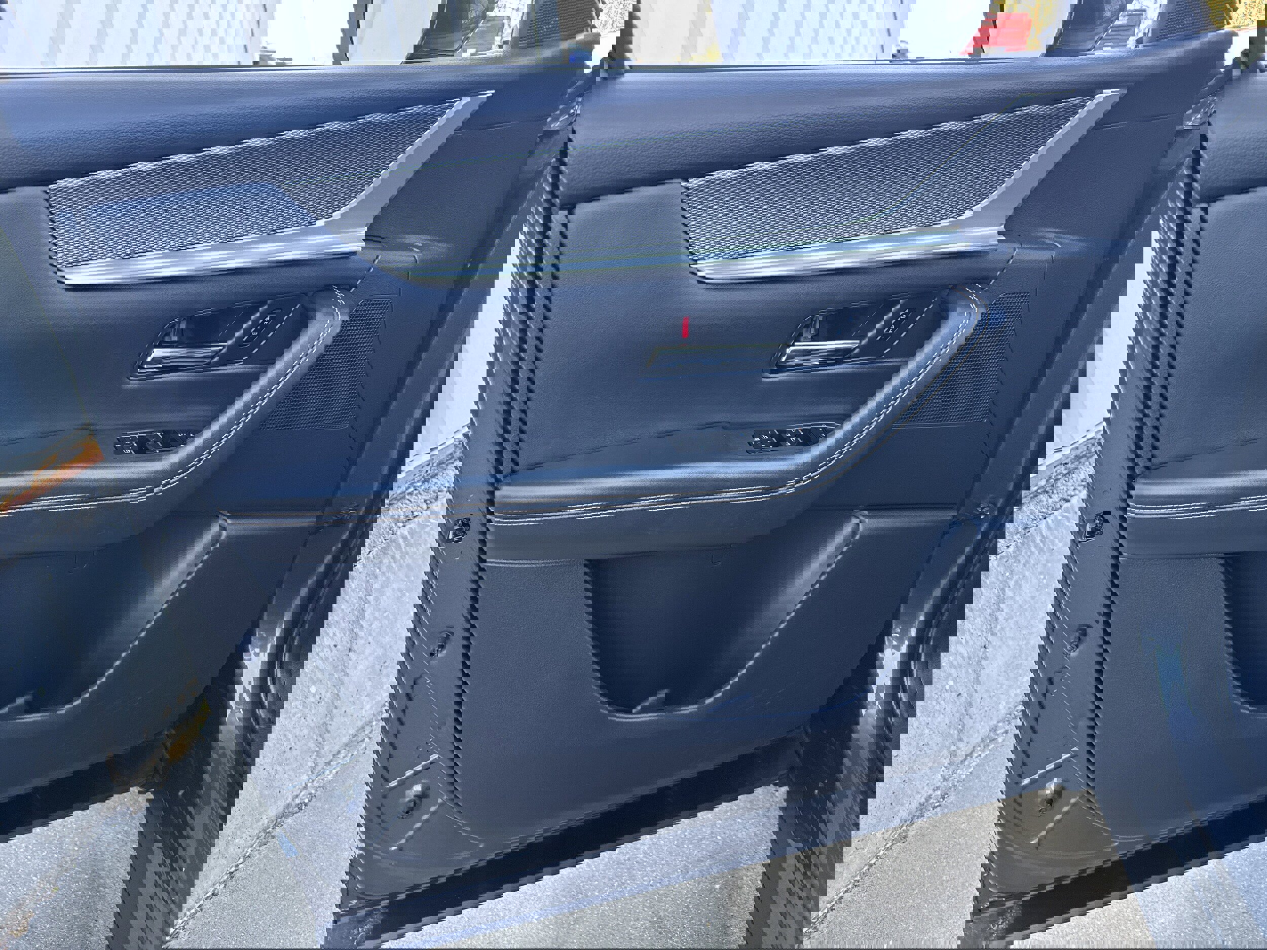 Used 2024 MAZDA CX-90 3.3 Turbo w/ Preferred Plus image 8