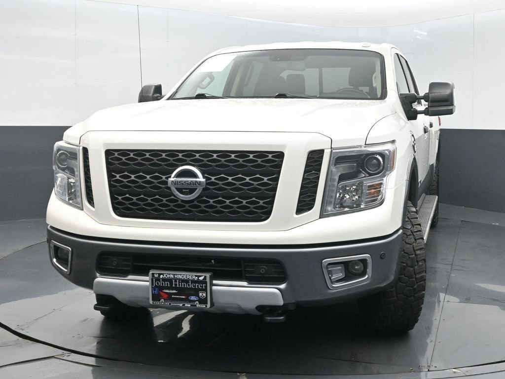 Used 2018 Nissan Titan PRO-4X w/ Pro-4x Convenience Package image 3