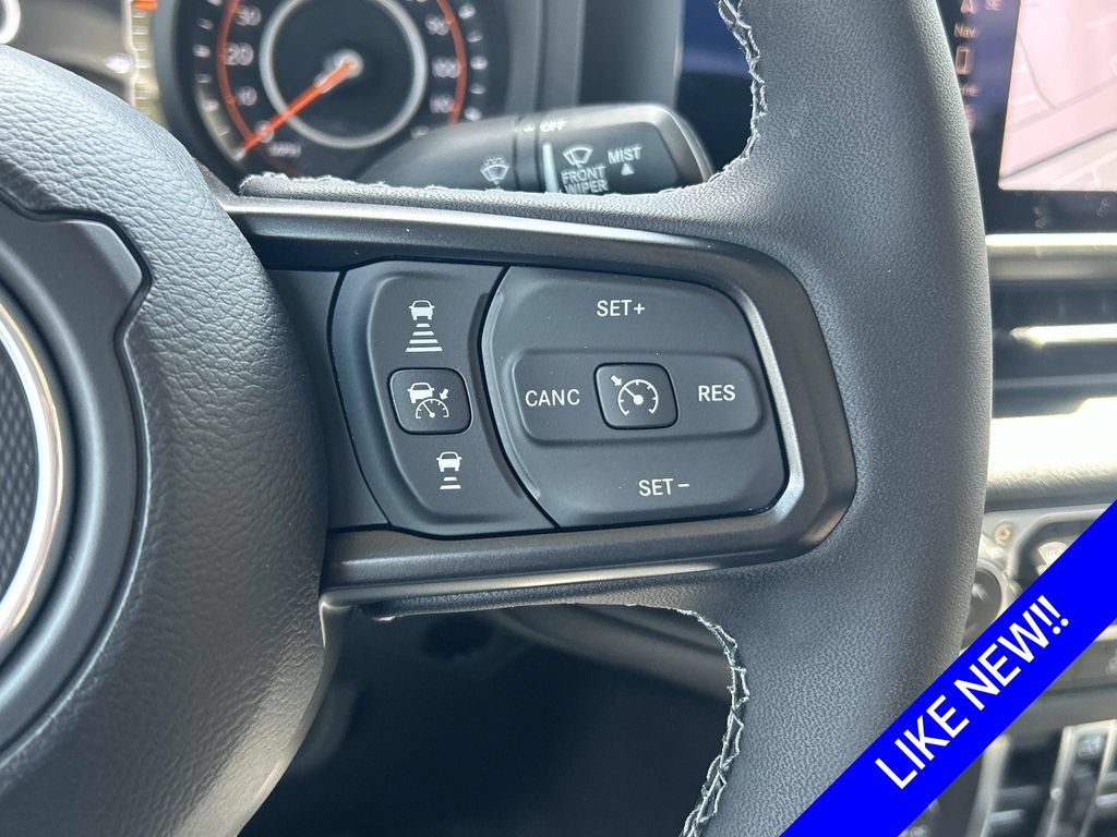 Certified 2025 Jeep Gladiator Sport AWD/4WD image 19