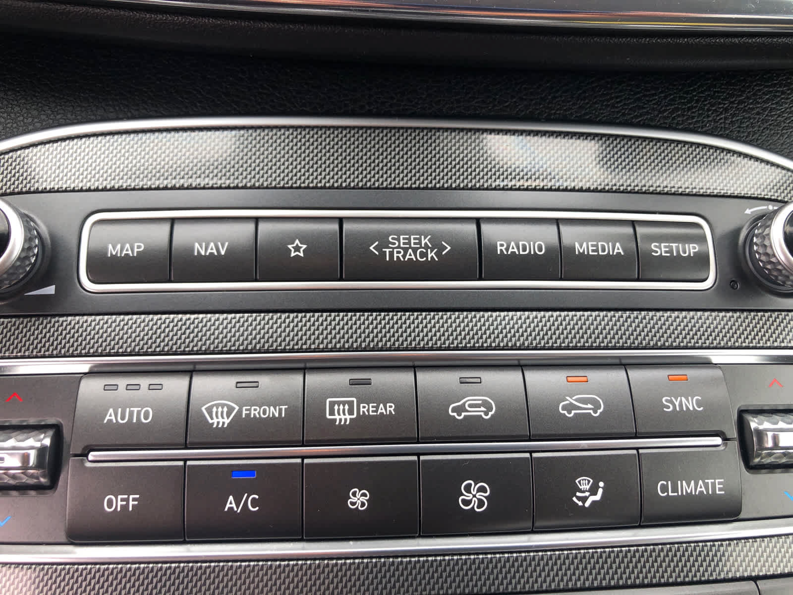 Certified 2023 Hyundai Santa Fe SEL AWD/4WD image 14