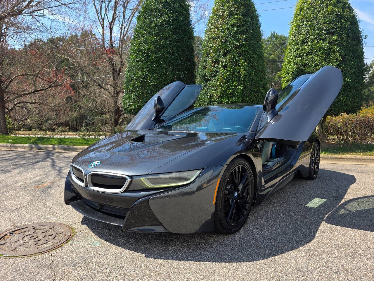 Used 2015 BMW i8 image 2