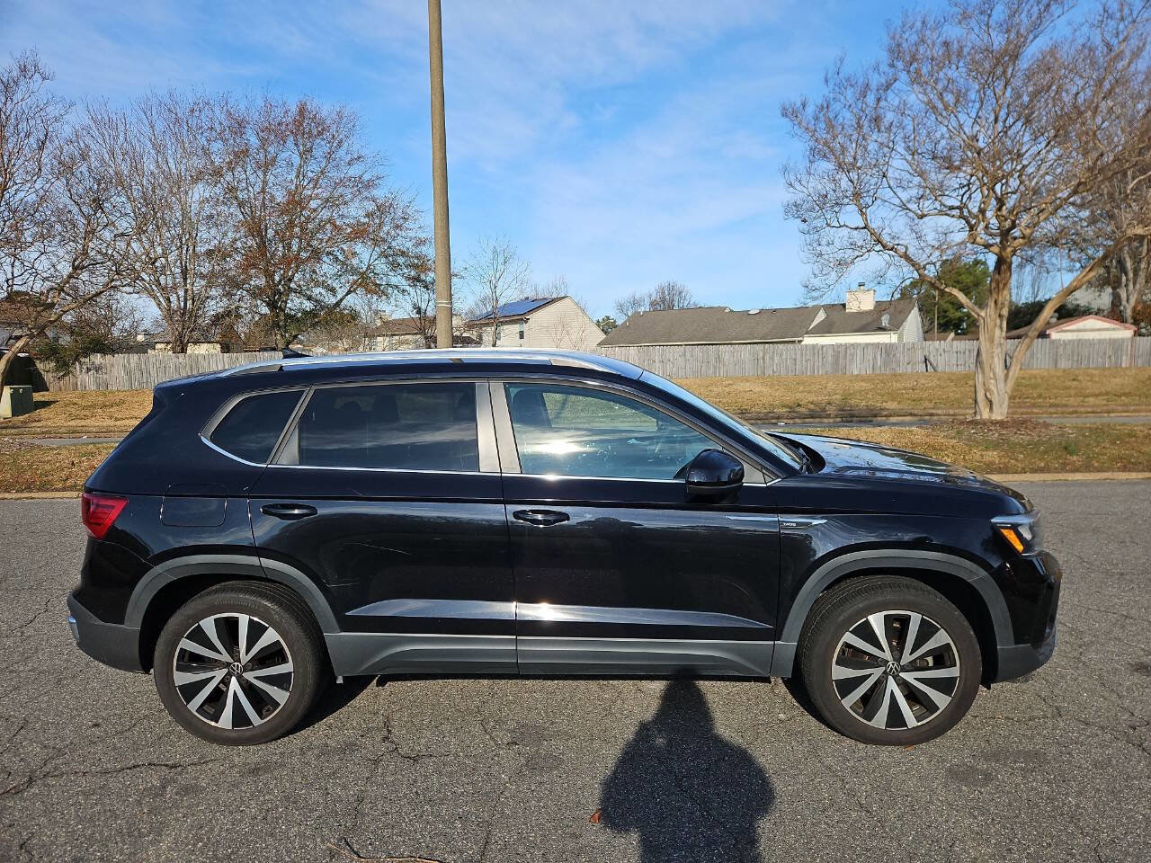 Used 2022 Volkswagen Taos SE image 5