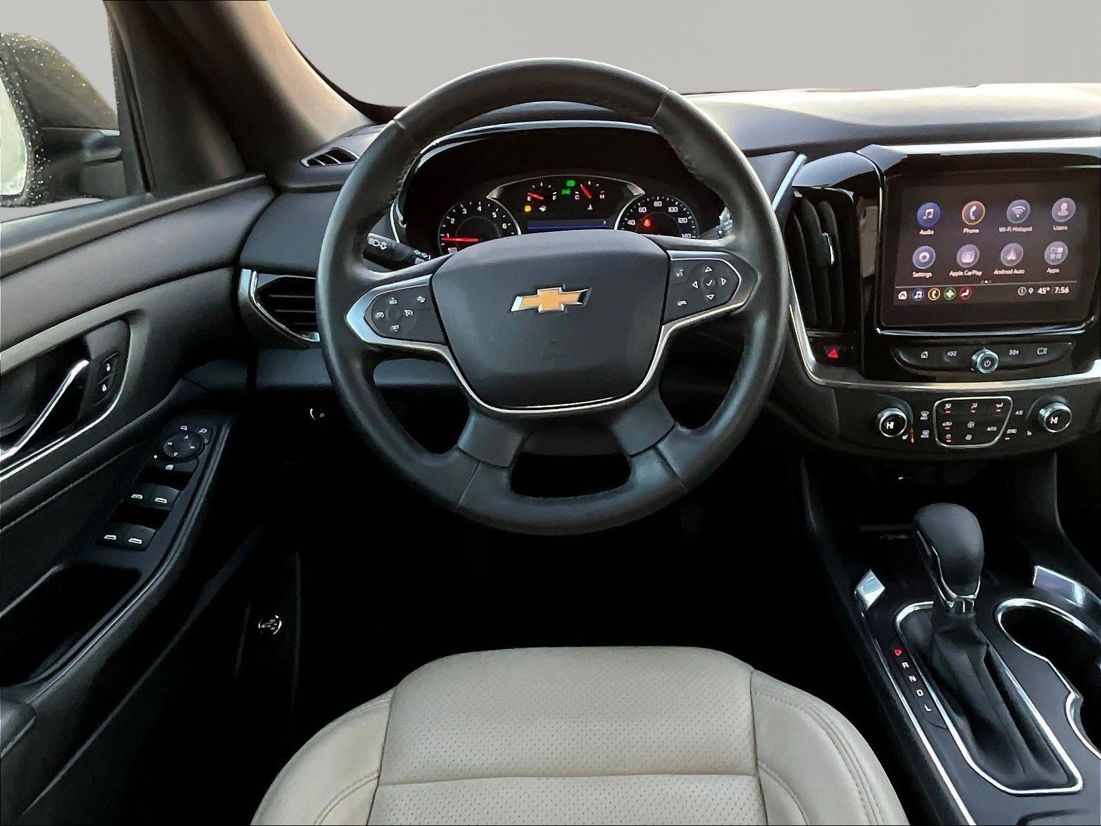 Used 2023 Chevrolet Traverse LT FWD image 8