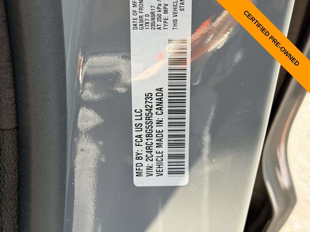 Certified 2025 Chrysler Pacifica Select FWD image 26