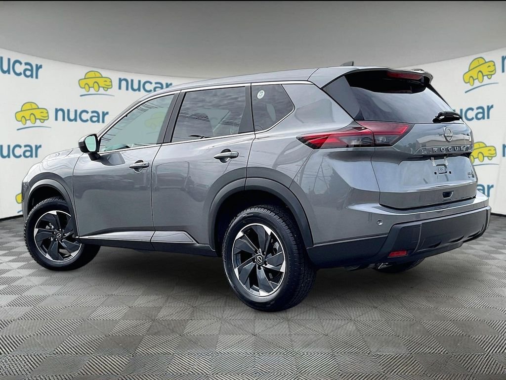 Certified 2026 Nissan Rogue SV AWD/4WD image 4