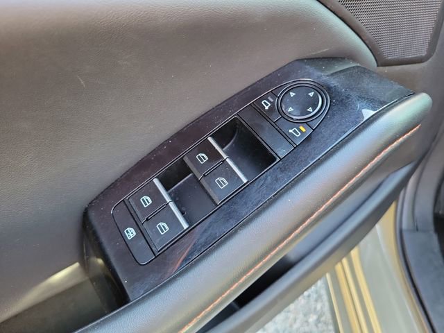 Used 2024 MAZDA MAZDA3 s image 19