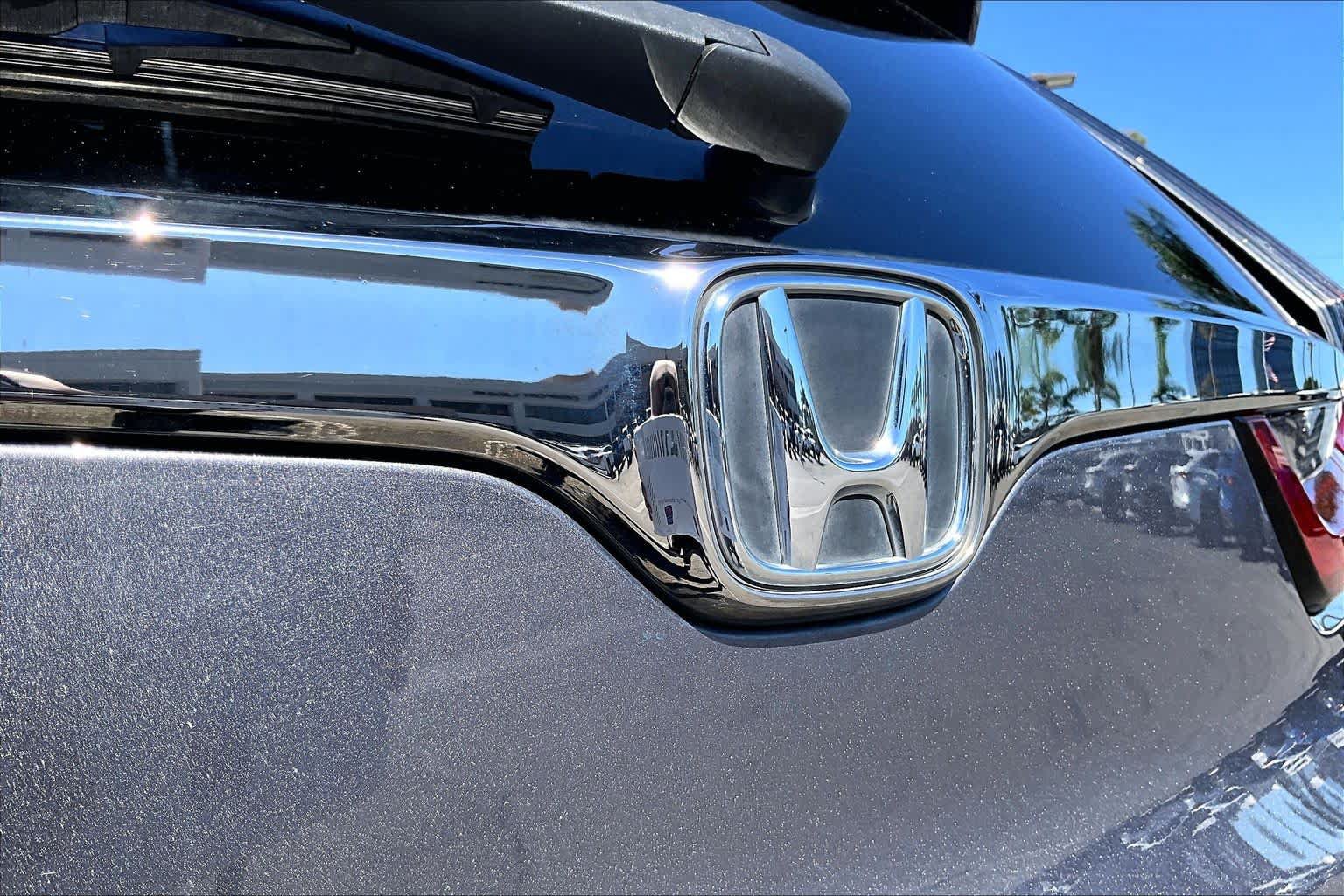 Used 2020 Honda CR-V Touring image 29