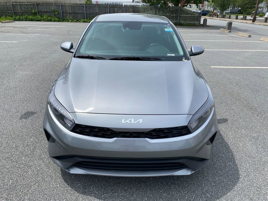 Used 2024 Kia Forte LXS image 3