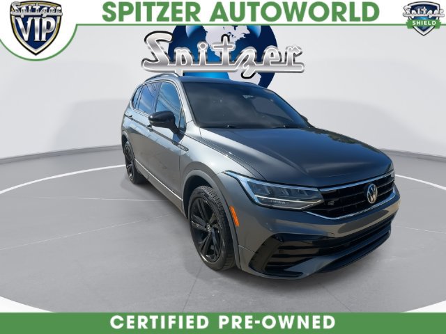 Used 2023 Volkswagen Tiguan SE R-Line AWD/4WD image 3