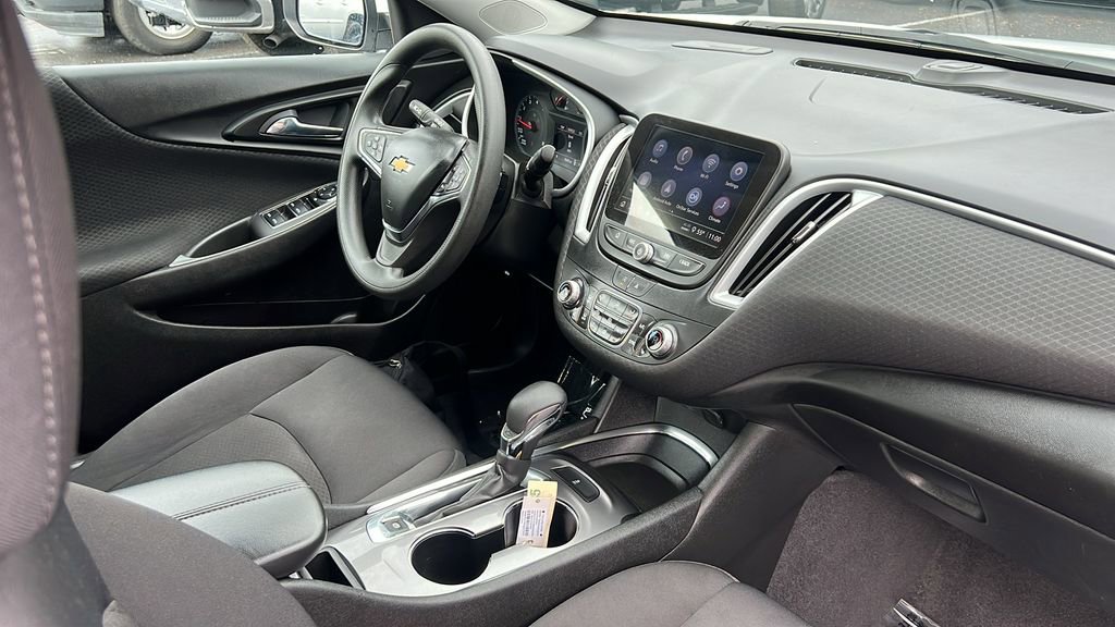 Used 2023 Chevrolet Malibu LT image 12