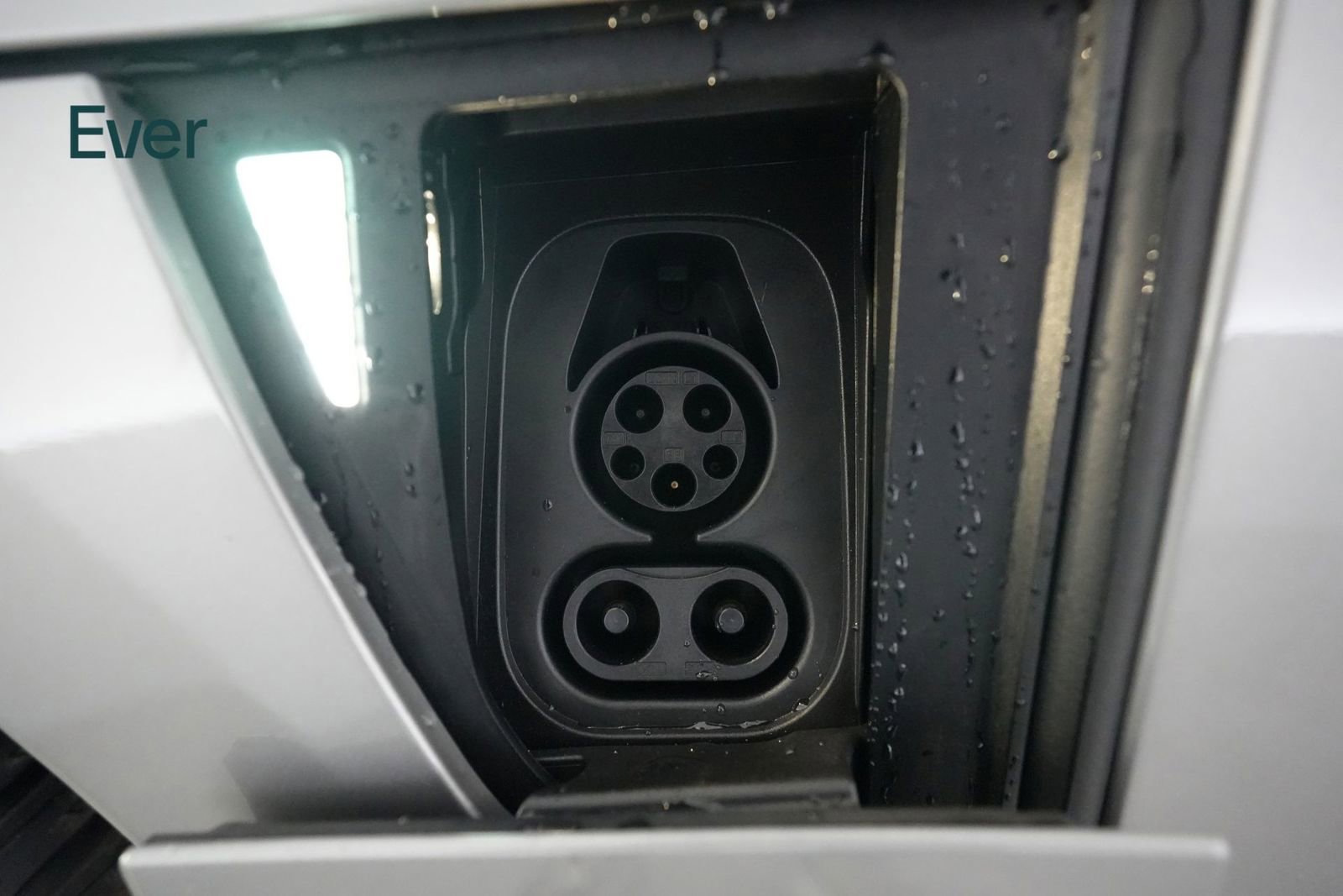 Used 2023 Lucid Air Touring image 10