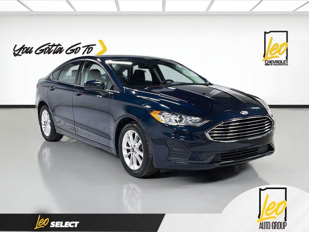 Used 2020 Ford Fusion SE image 3