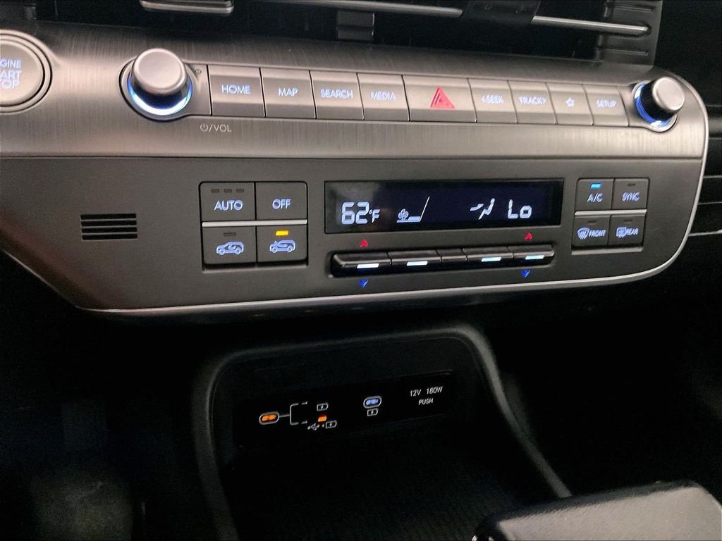 Used 2024 Hyundai Kona SEL FWD image 25